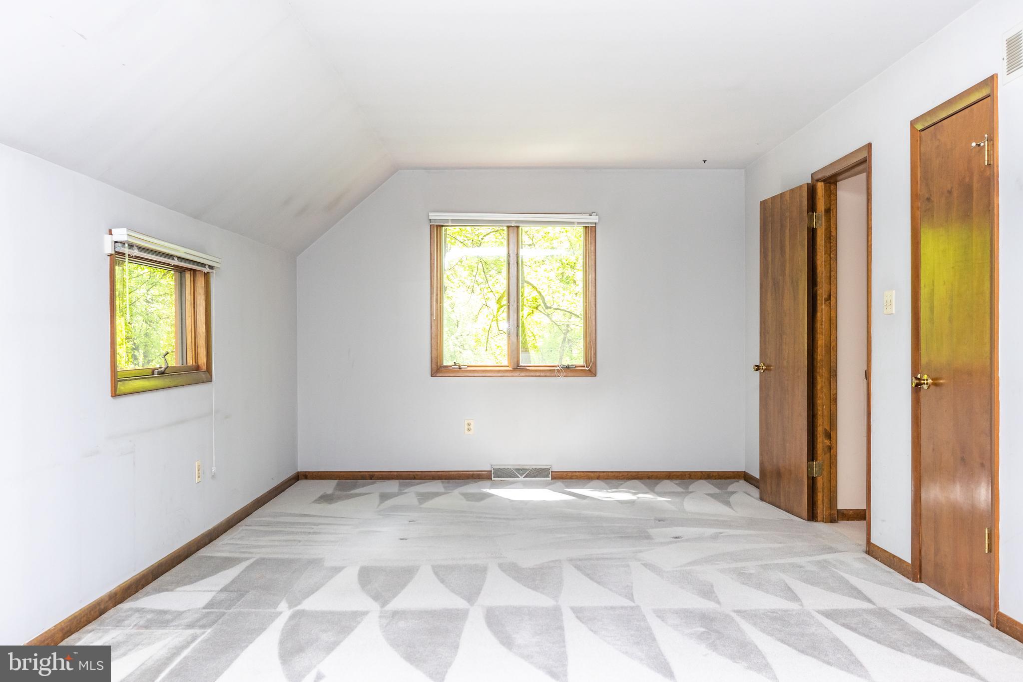 CHESTNUT RIDGE - Residential