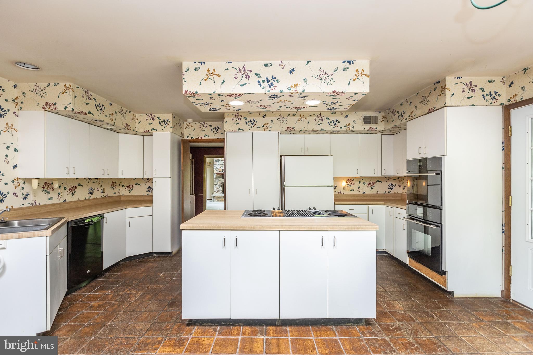 CHESTNUT RIDGE - Residential