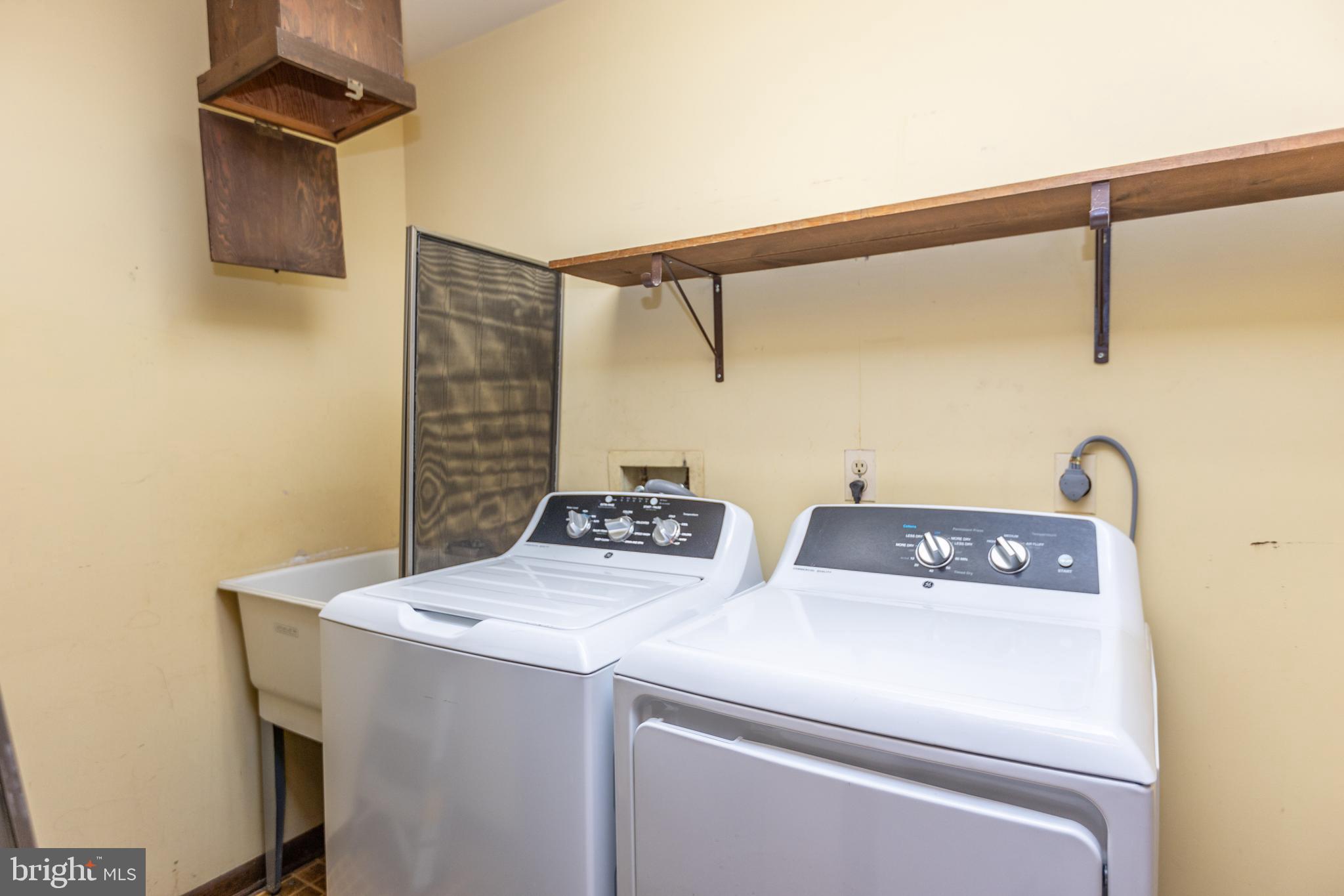 CHESTNUT RIDGE - Residential