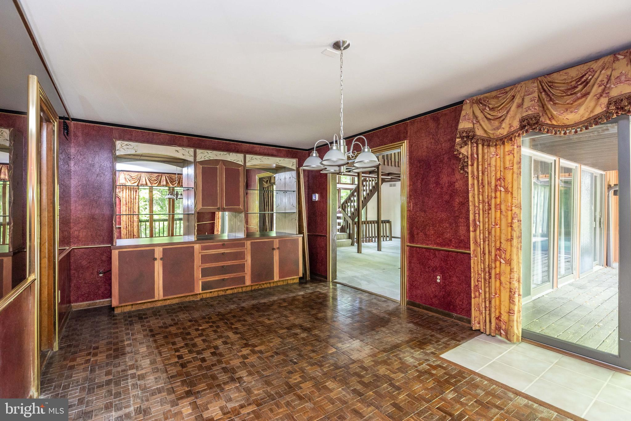 CHESTNUT RIDGE - Residential