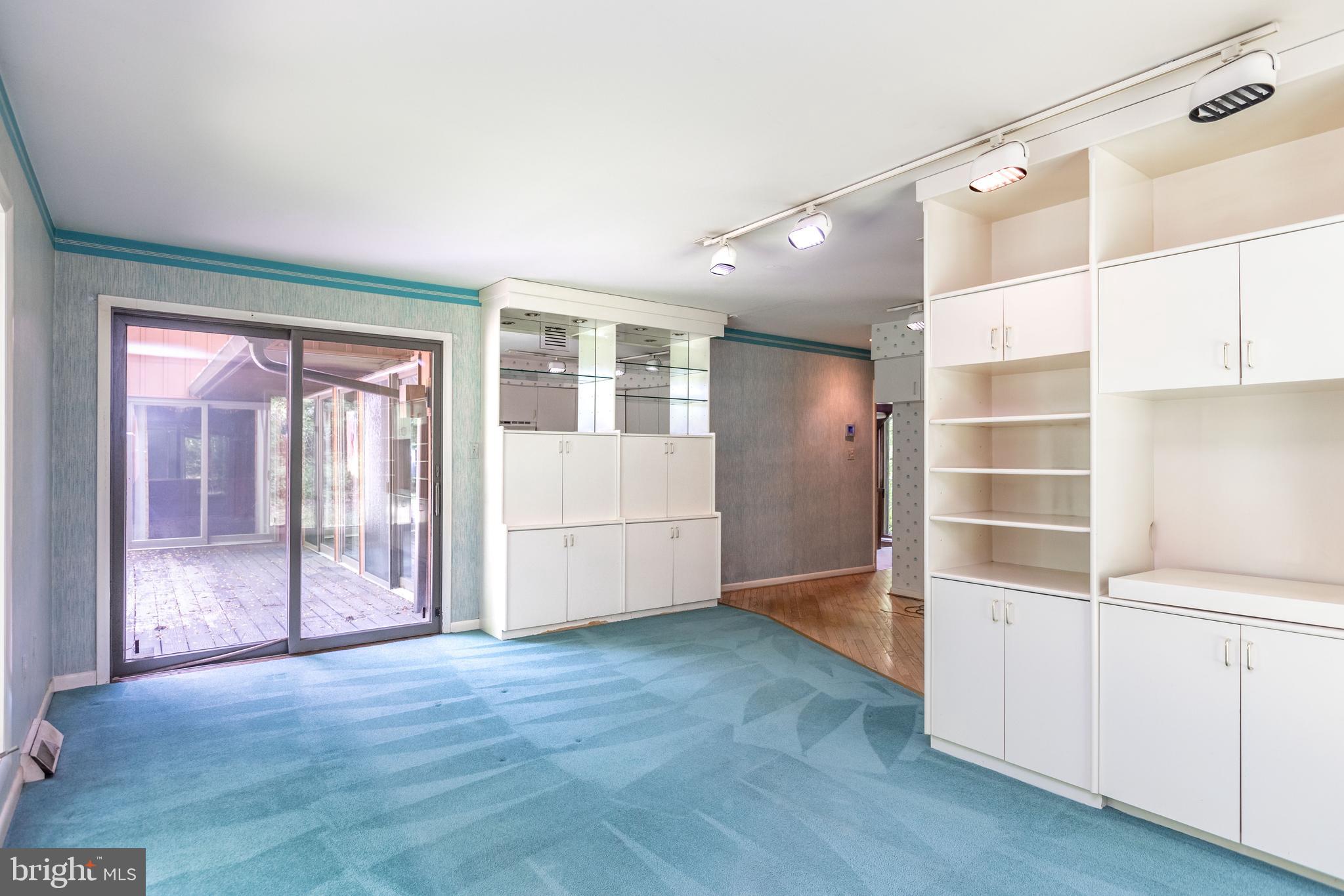 CHESTNUT RIDGE - Residential