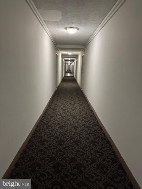 RIVER TOWERS - Residential Lease