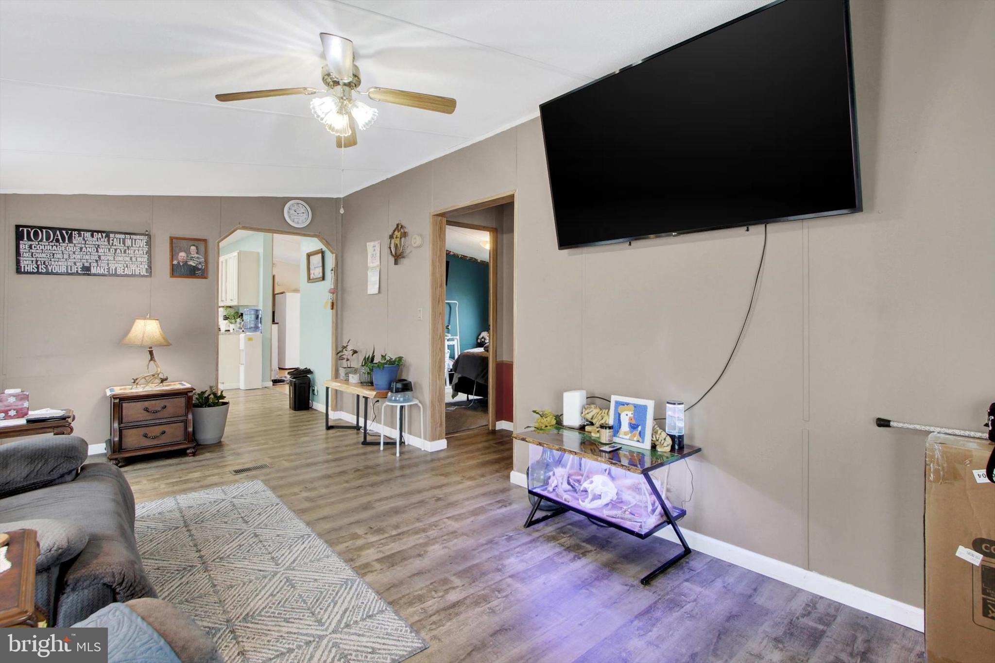 LINCOLN ESTATES - Residential