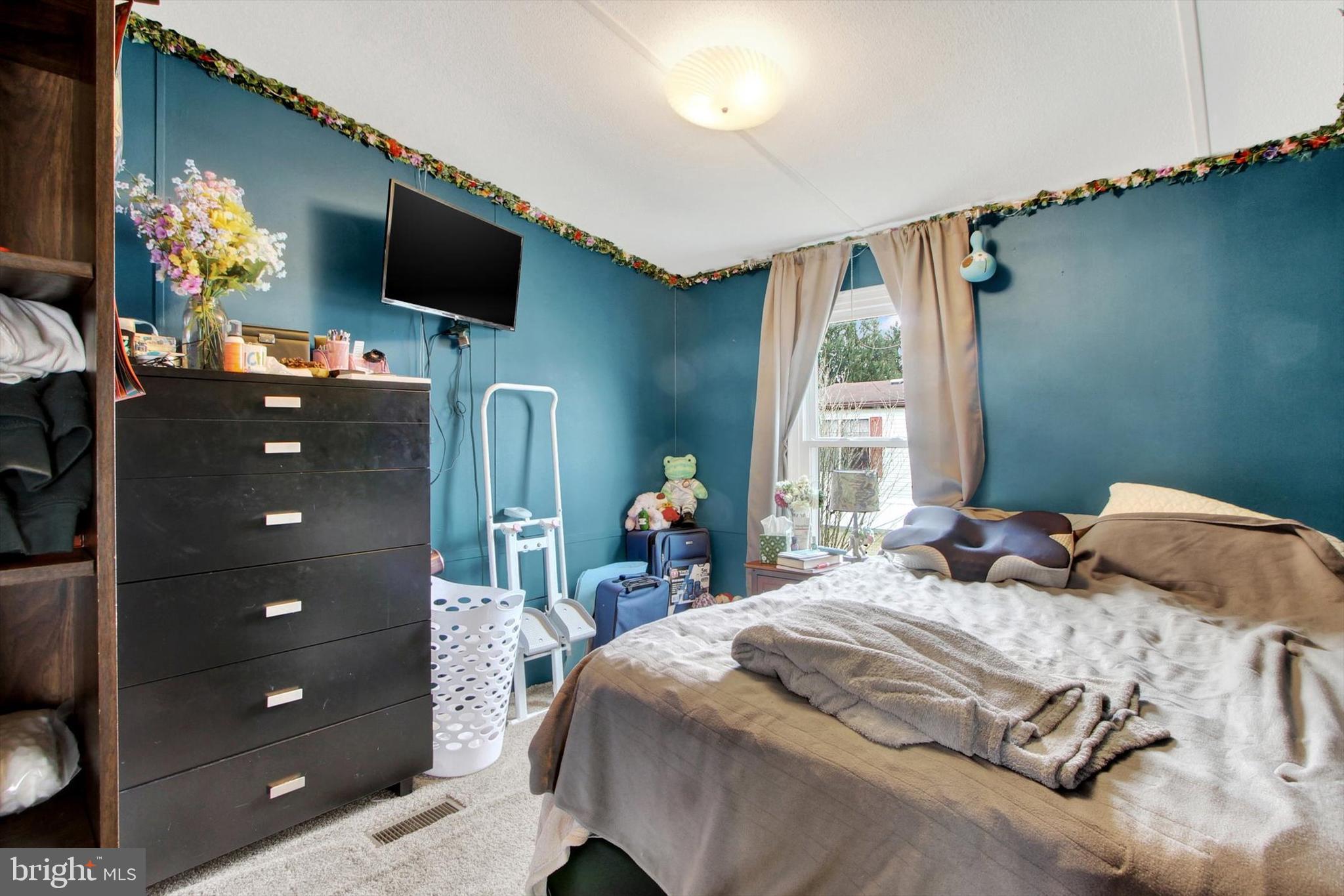 LINCOLN ESTATES - Residential