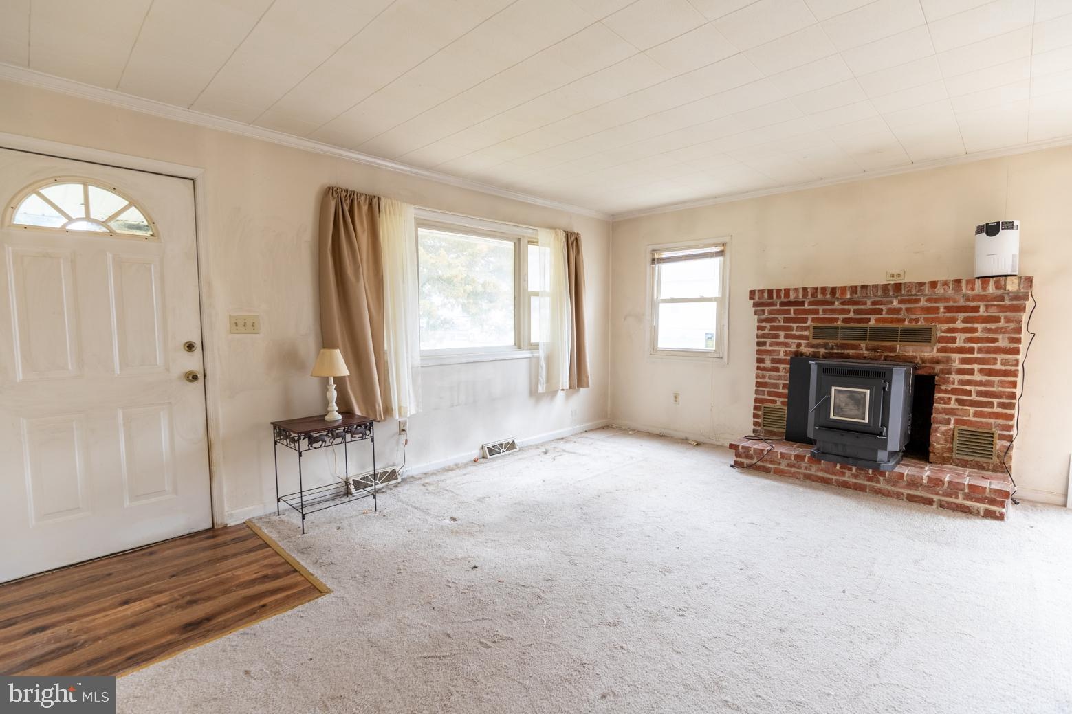 PERRYVILLE - Residential