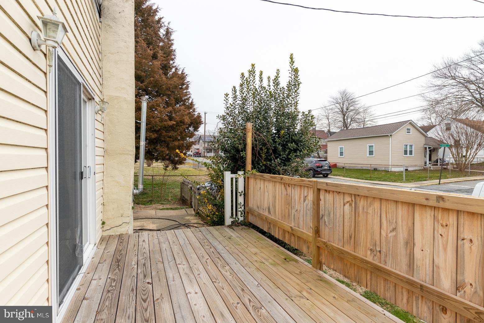 PERRYVILLE - Residential