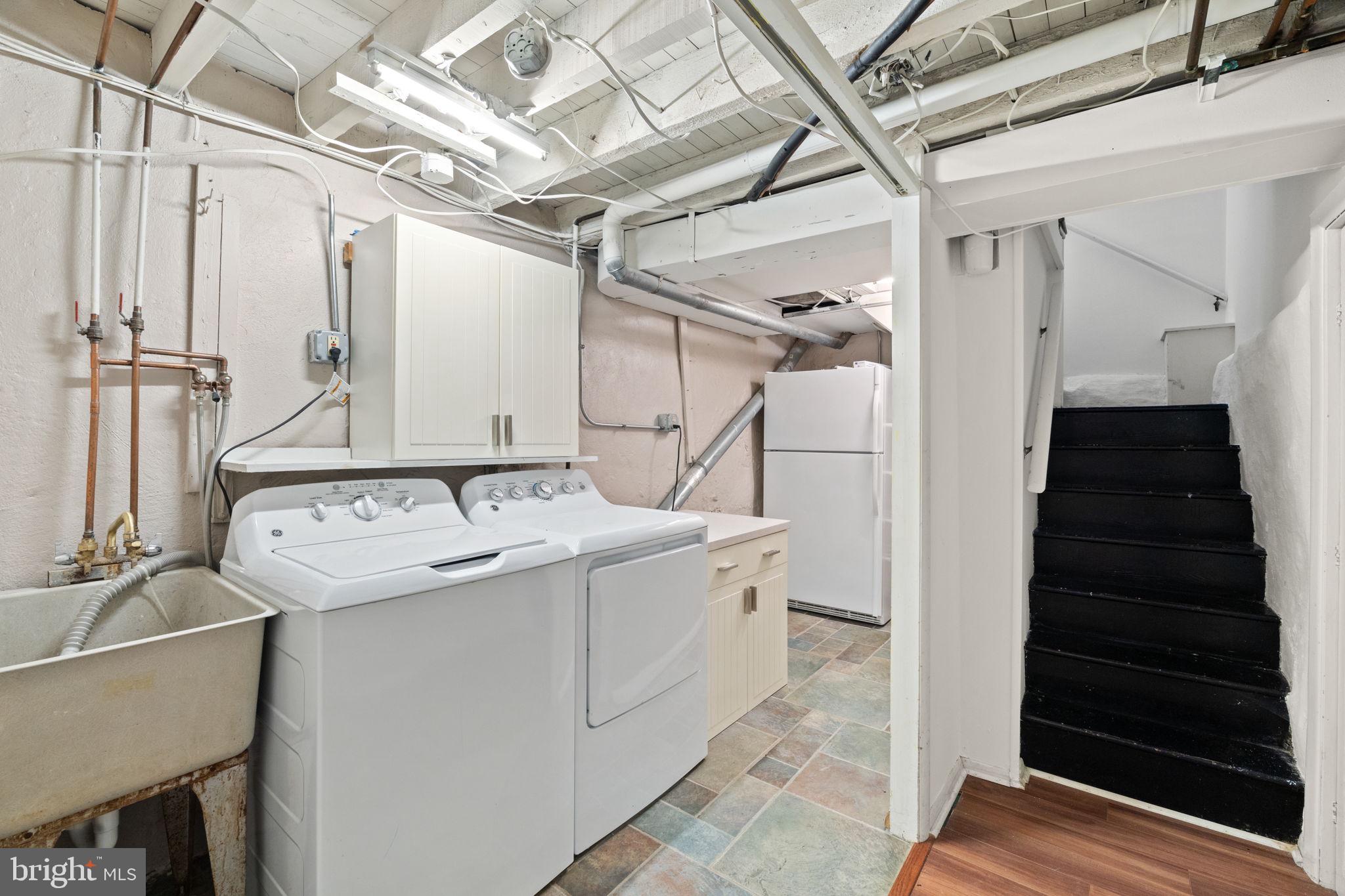 WASHINGTON SQ WEST - Residential