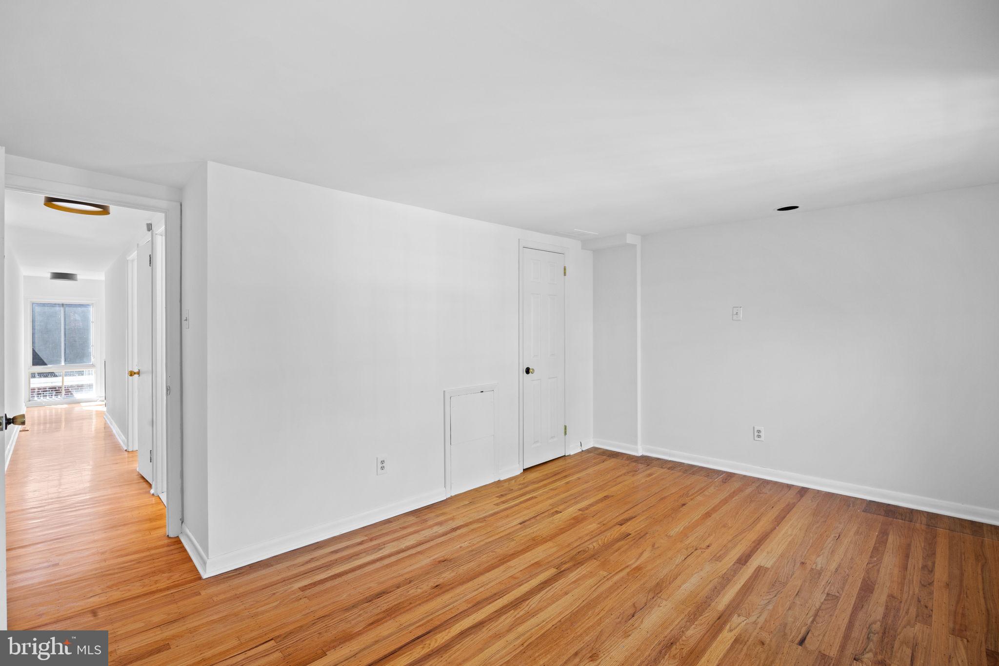 WASHINGTON SQ WEST - Residential