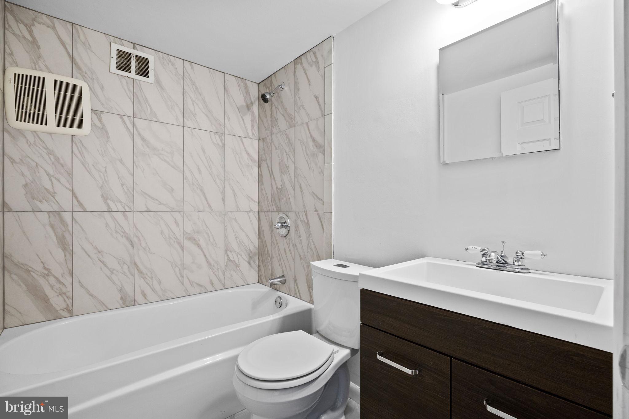 WASHINGTON SQ WEST - Residential