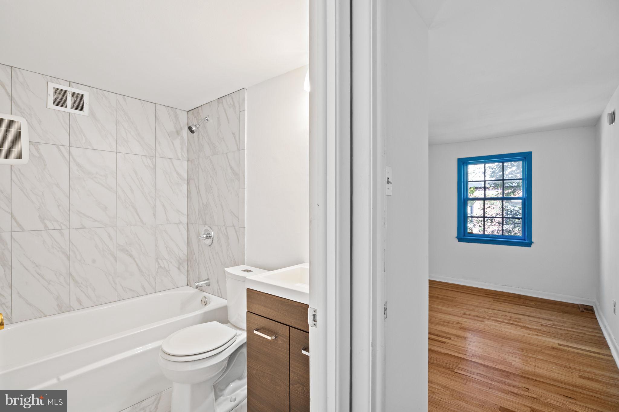 WASHINGTON SQ WEST - Residential