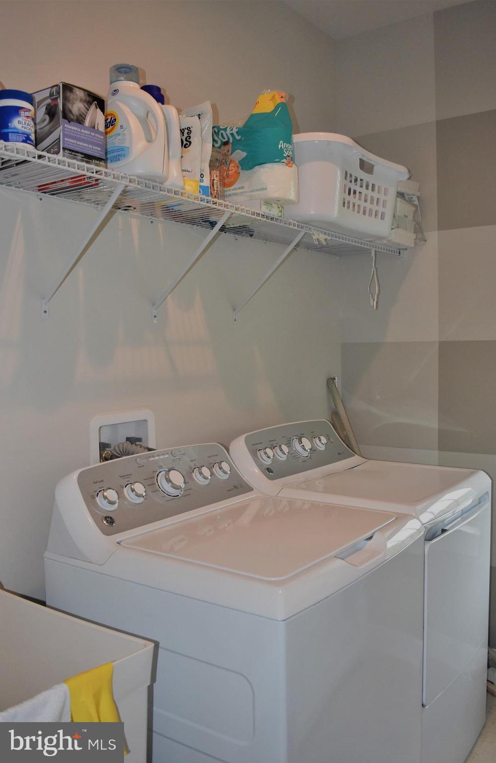 WHITEHALL SQUARE - Residential Lease