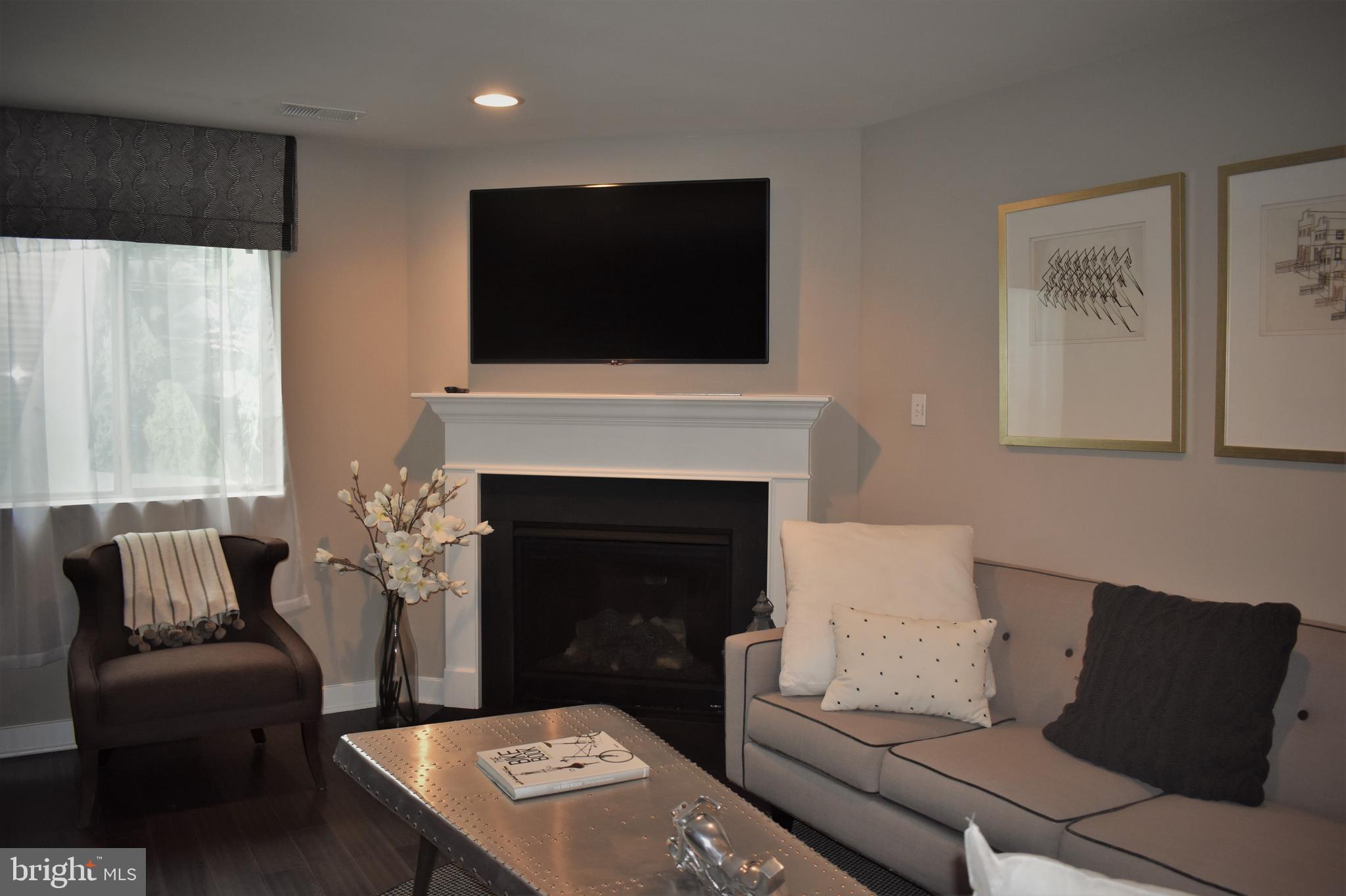 WHITEHALL SQUARE - Residential Lease