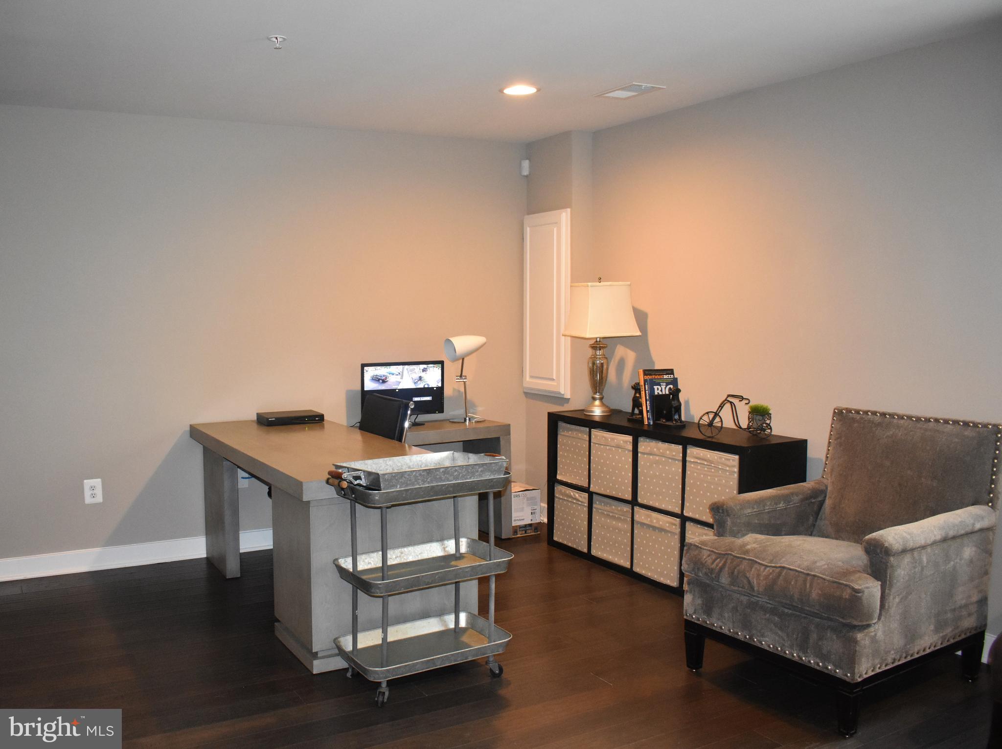 WHITEHALL SQUARE - Residential Lease