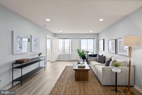 Photo of 5340 Holmes Run Parkway #1209, ALEXANDRIA, VA 22304 (MLS # VAAX2054936)