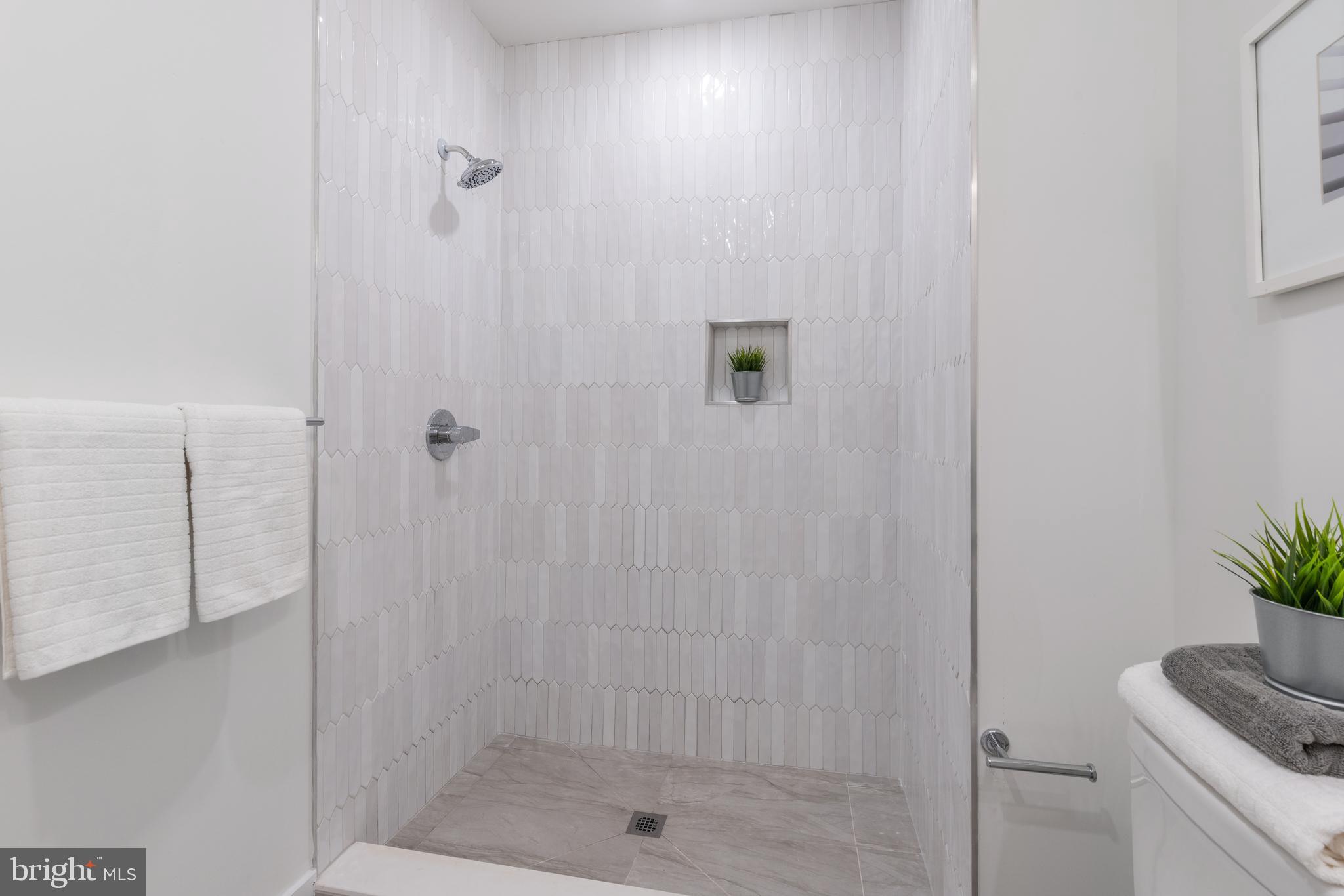 GERMANTOWN - Residential Lease