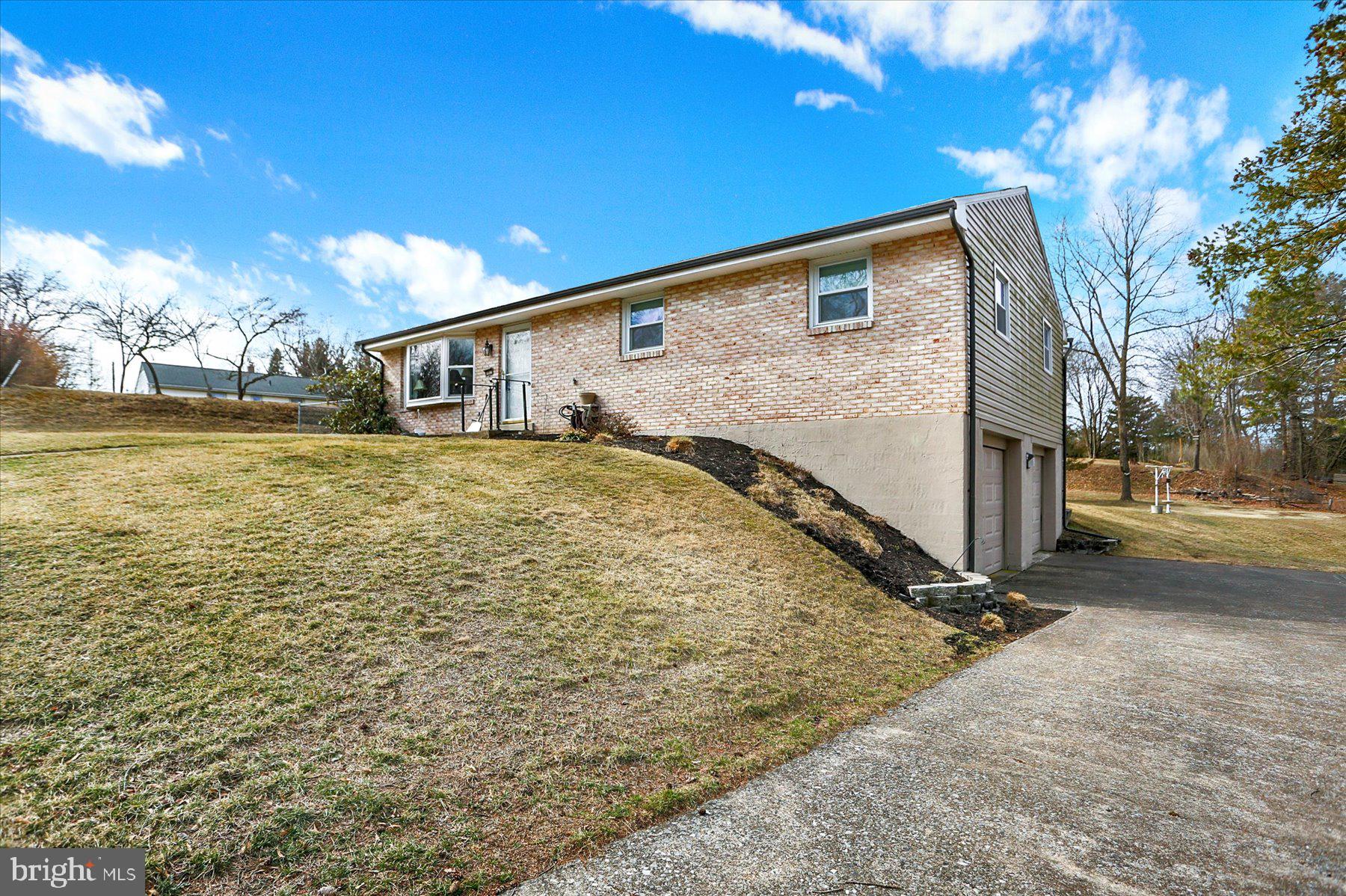 COLONIAL PARK - Residential