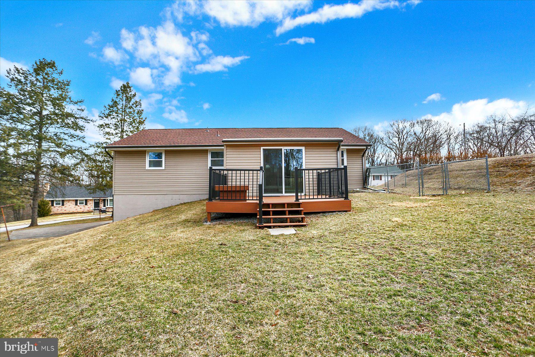 COLONIAL PARK - Residential