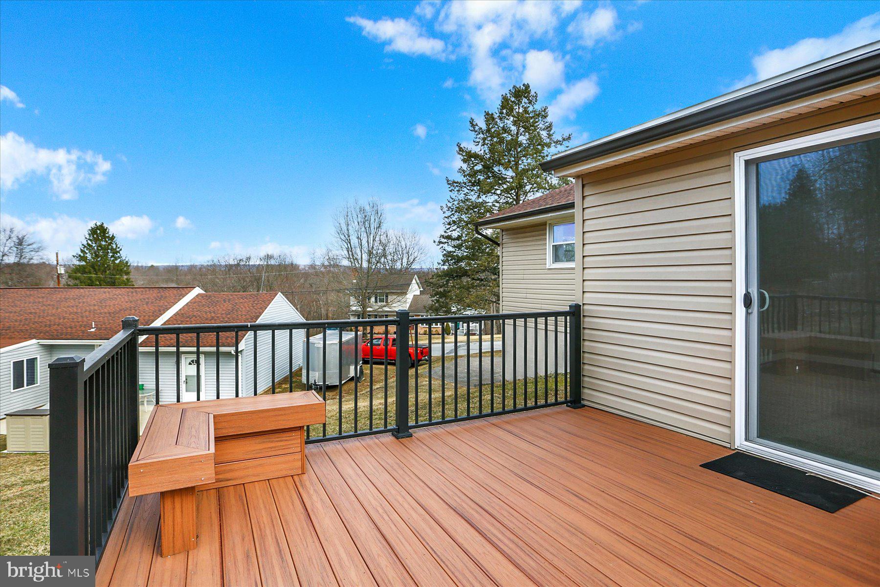 COLONIAL PARK - Residential