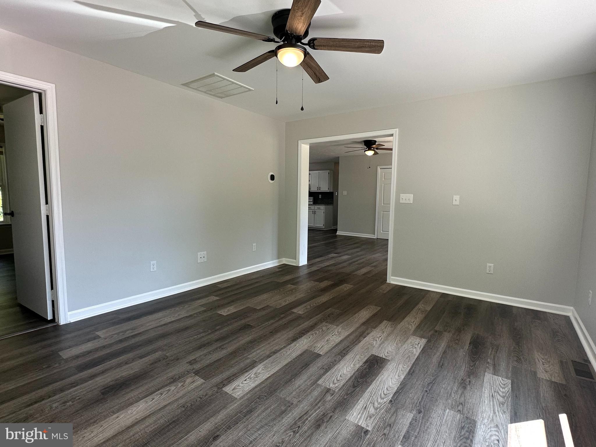 LAUREL RIDGE - Residential Lease