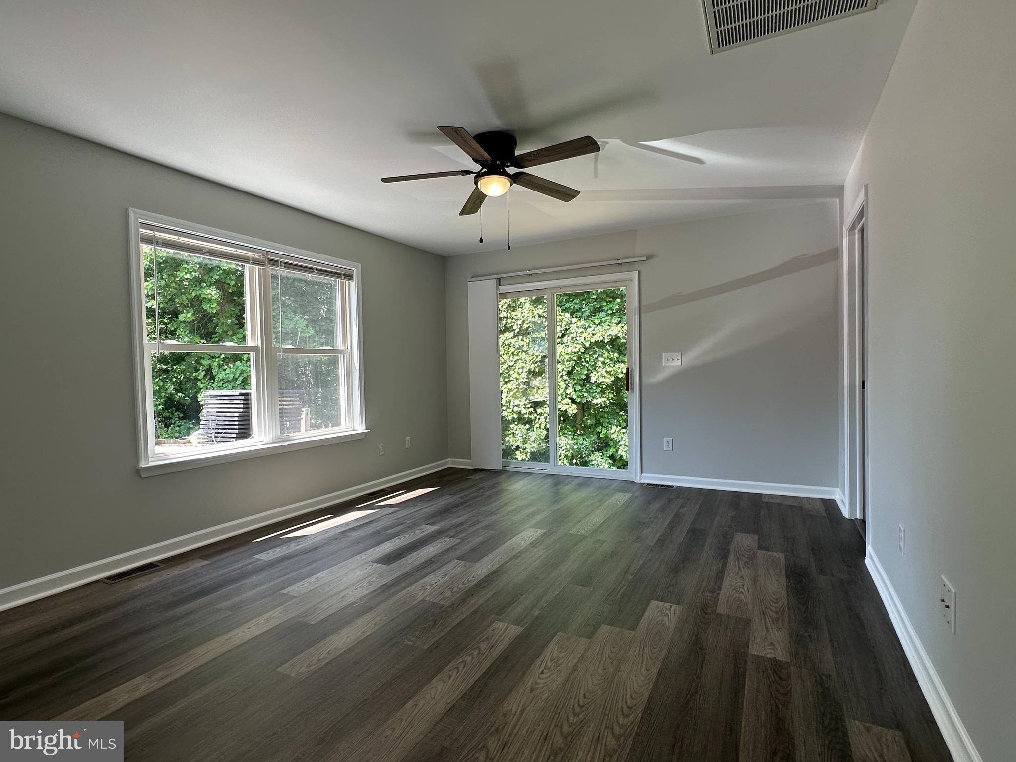 LAUREL RIDGE - Residential Lease