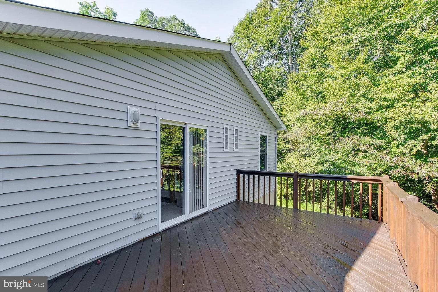 LAUREL RIDGE - Residential Lease