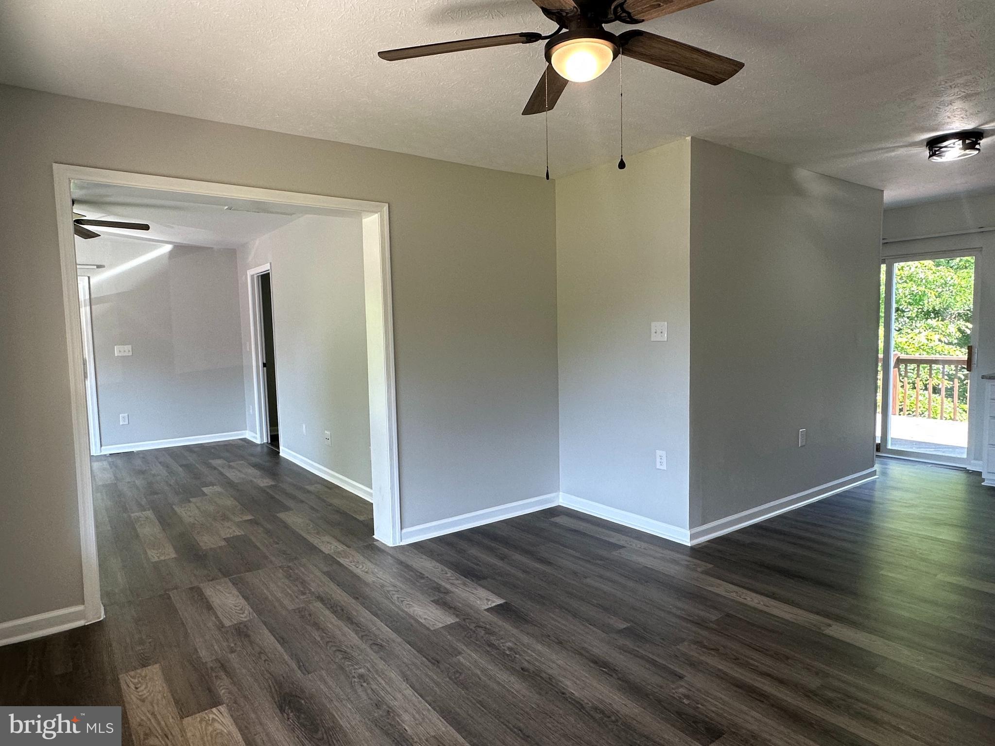 LAUREL RIDGE - Residential Lease