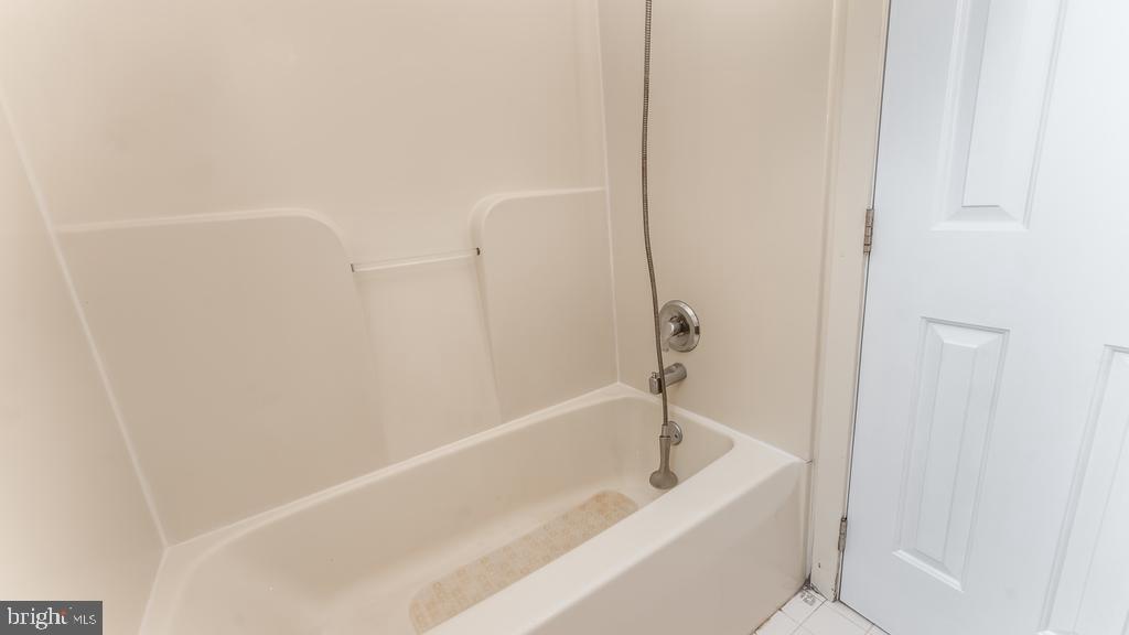 VISTA WOODS - Residential