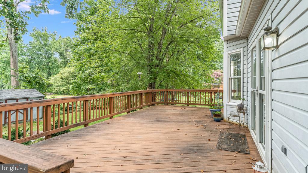 VISTA WOODS - Residential