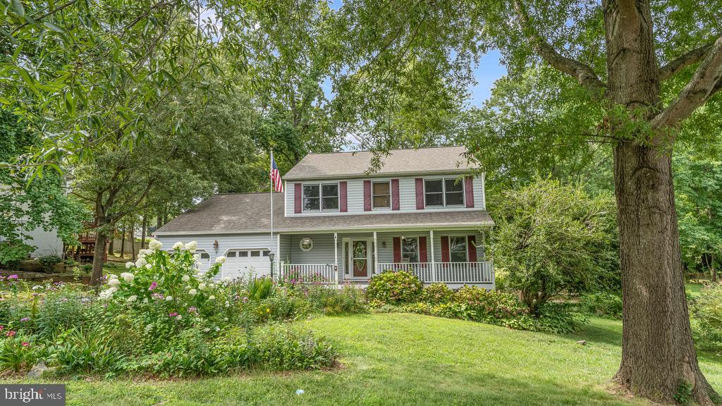 VISTA WOODS - Residential