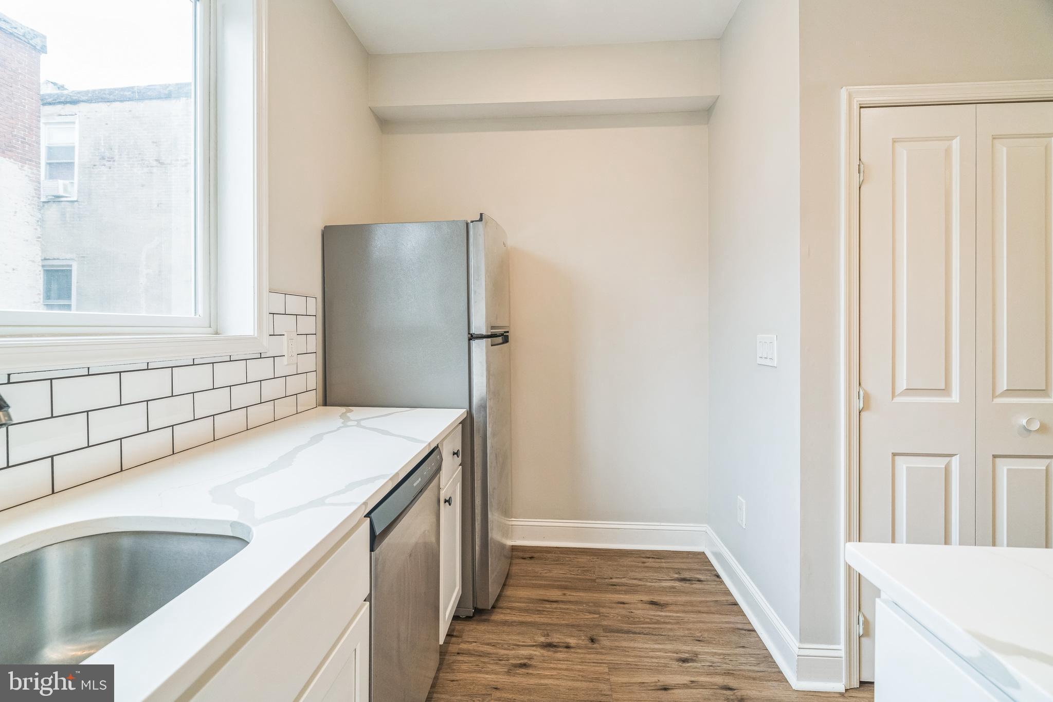 LOWER MOYAMENSING - Residential Lease