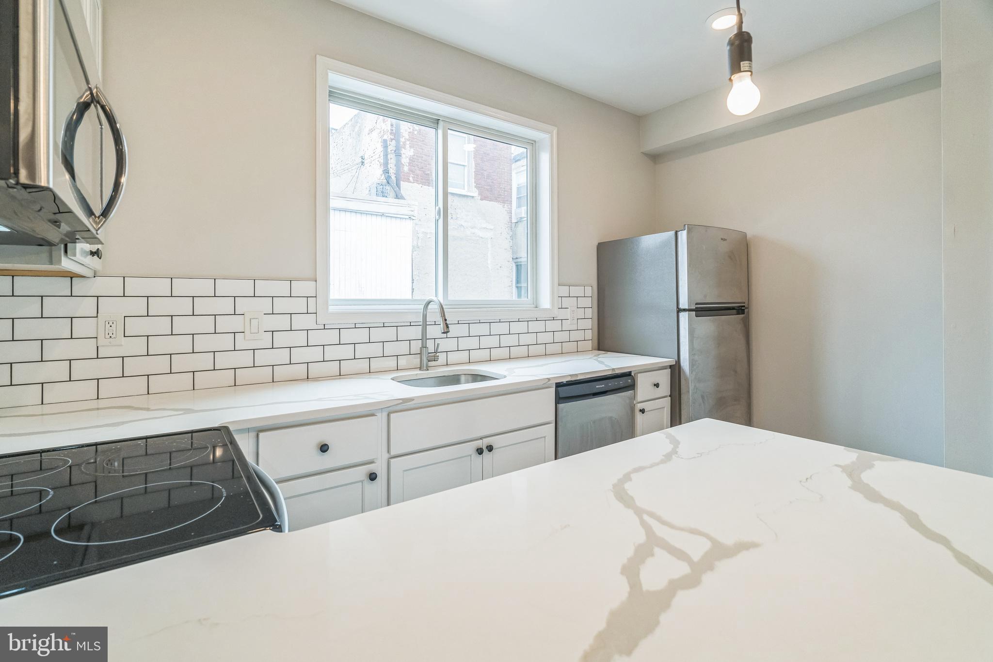 LOWER MOYAMENSING - Residential Lease