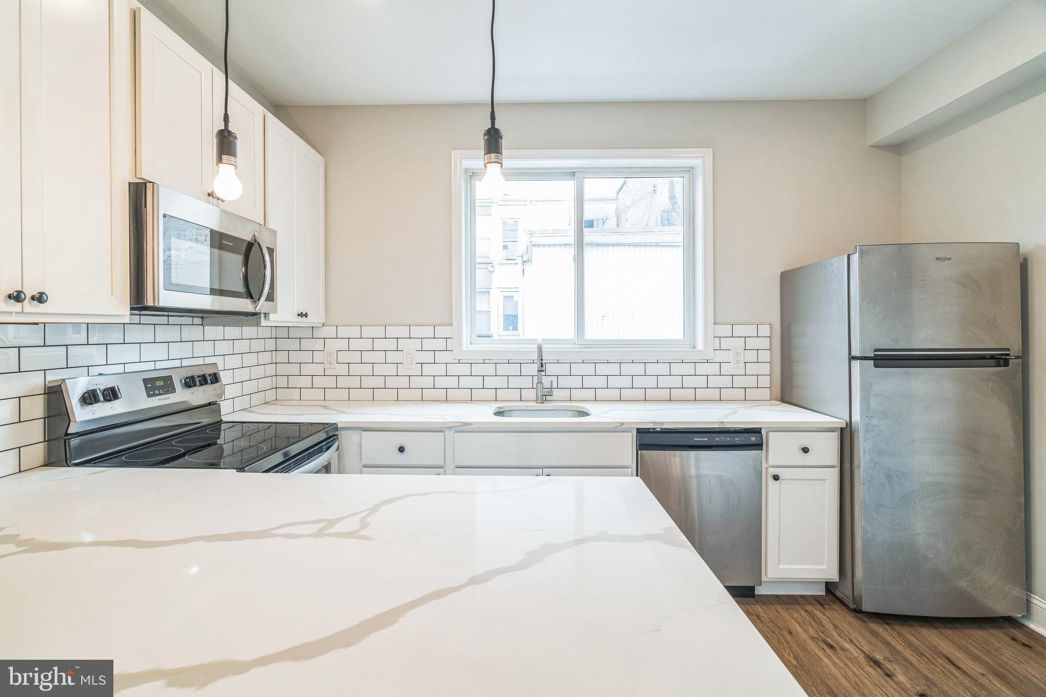 LOWER MOYAMENSING - Residential Lease