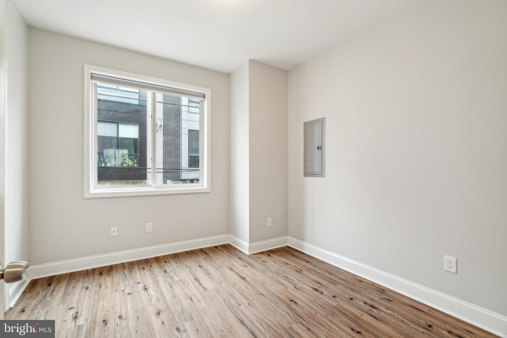 LOWER MOYAMENSING - Residential Lease