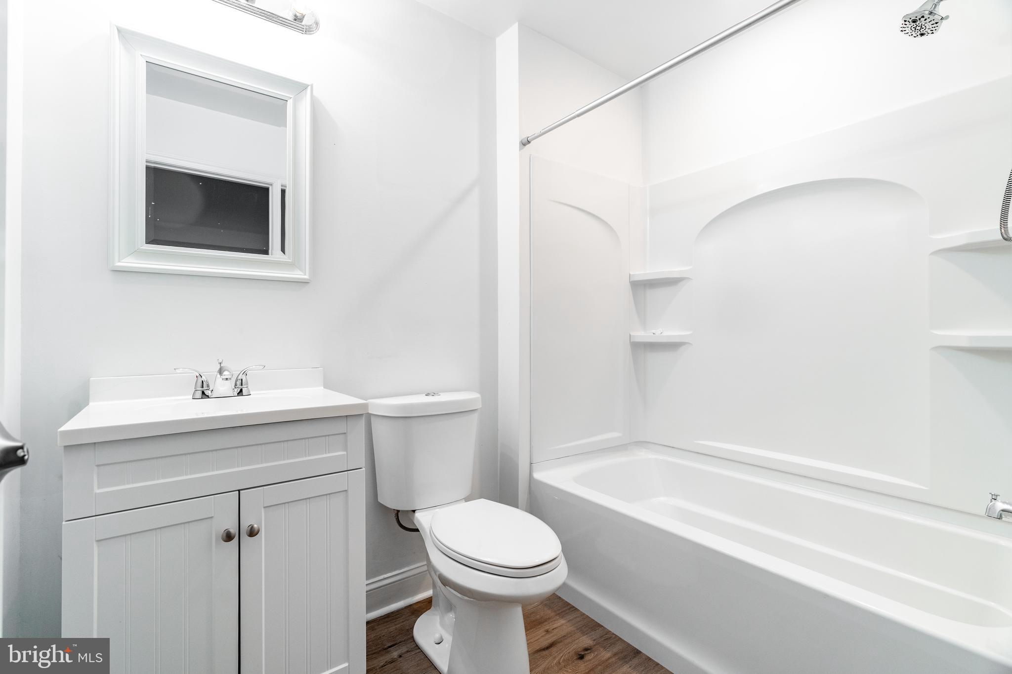 LOWER MOYAMENSING - Residential Lease