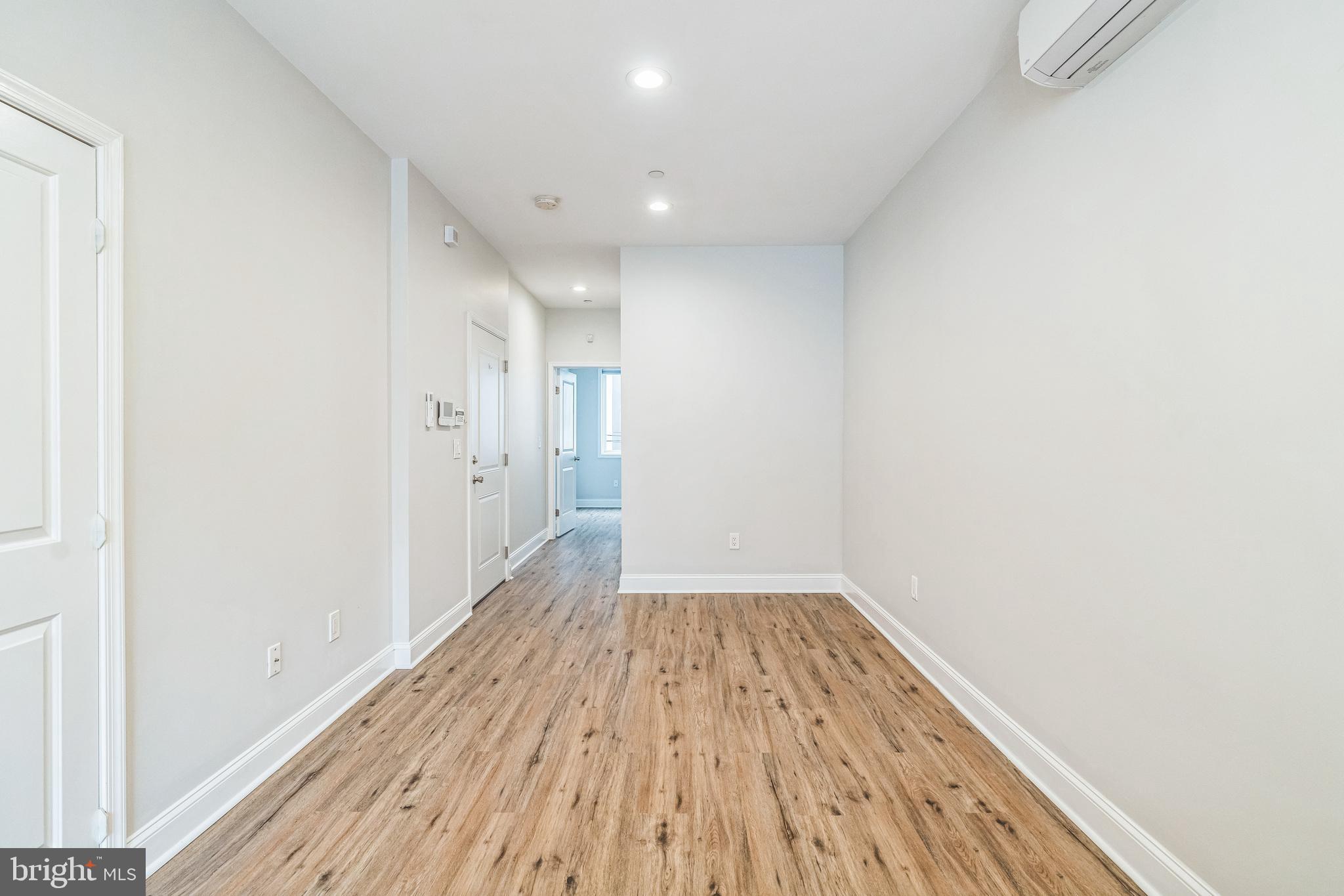 LOWER MOYAMENSING - Residential Lease