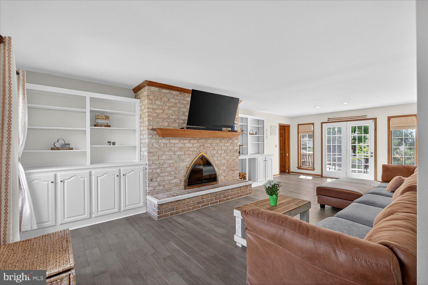 QUAIL HOLLOW - Residential