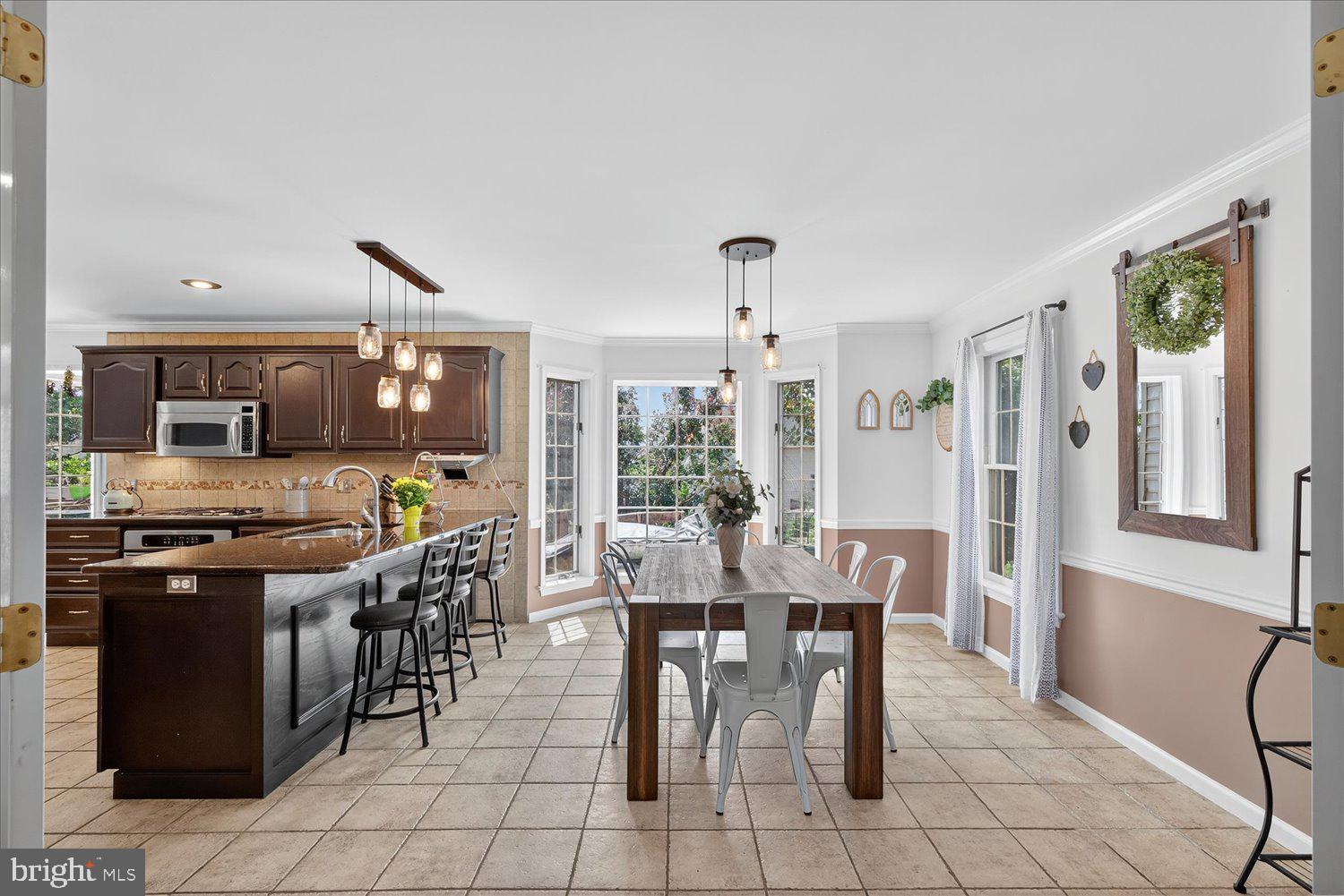 QUAIL HOLLOW - Residential