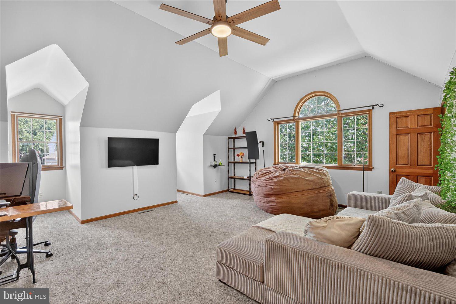 QUAIL HOLLOW - Residential