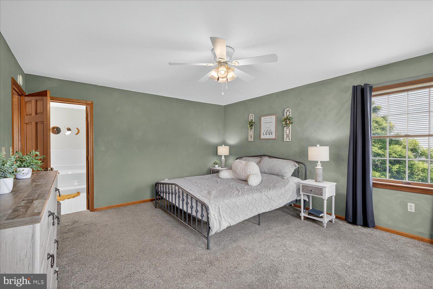 QUAIL HOLLOW - Residential