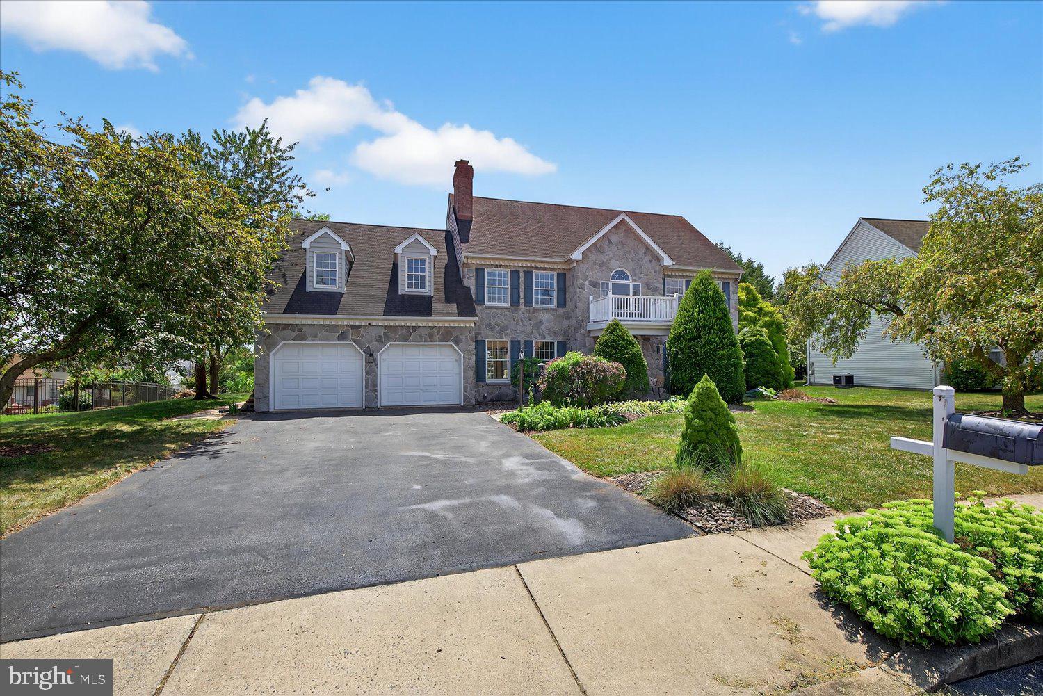 QUAIL HOLLOW - Residential