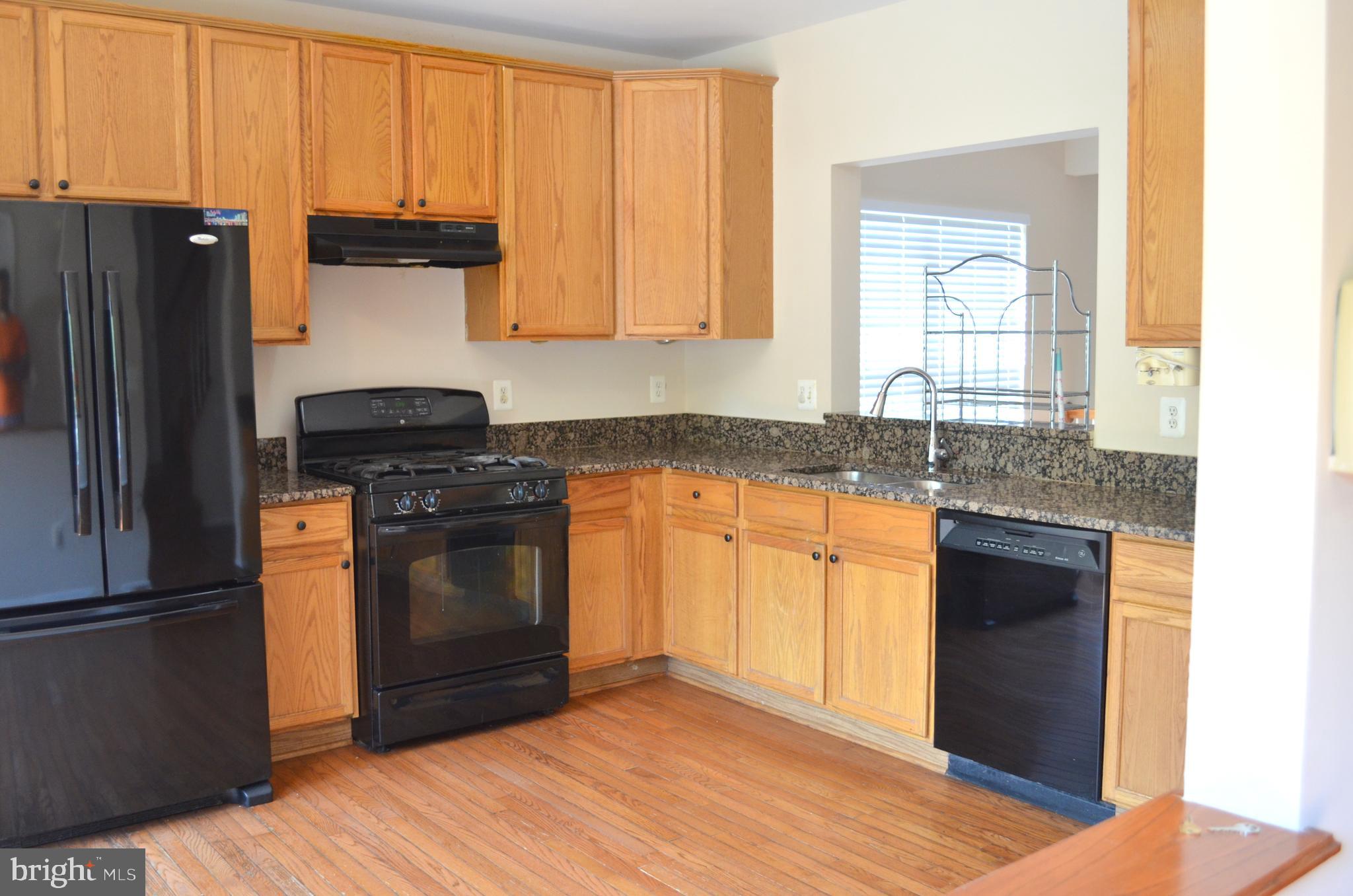 POTOMAC STATION - Residential Lease