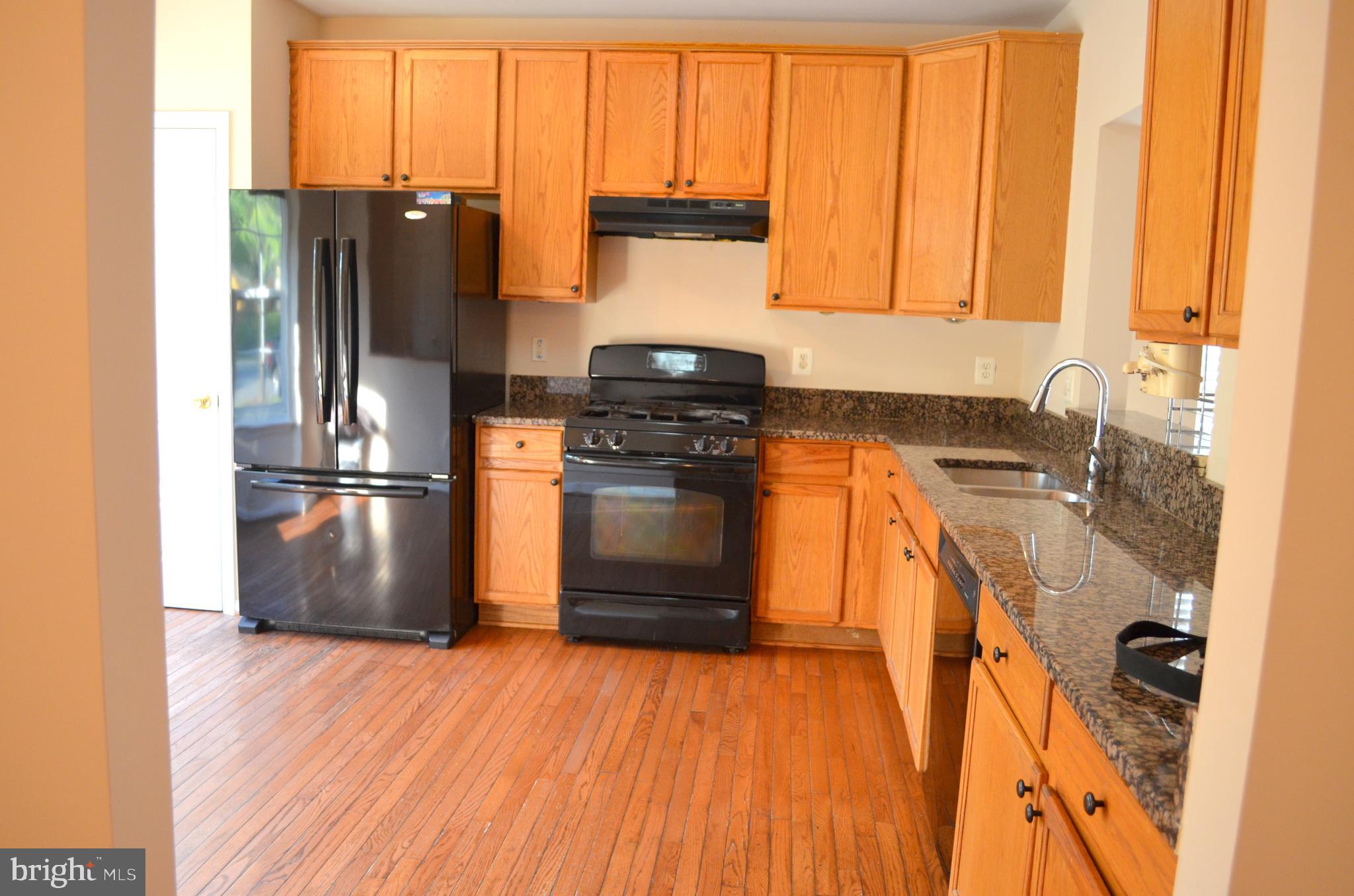 POTOMAC STATION - Residential Lease