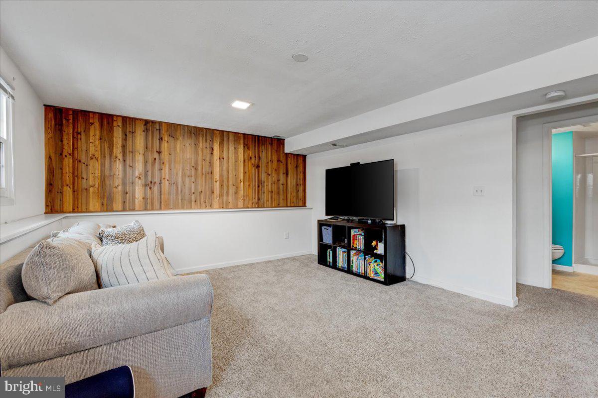 FOREST RIDGE - Residential
