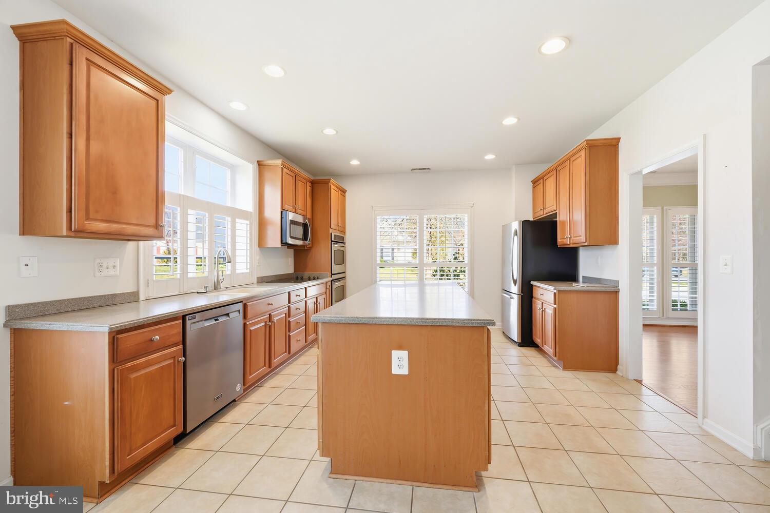 EASTON CLUB EAST - Residential