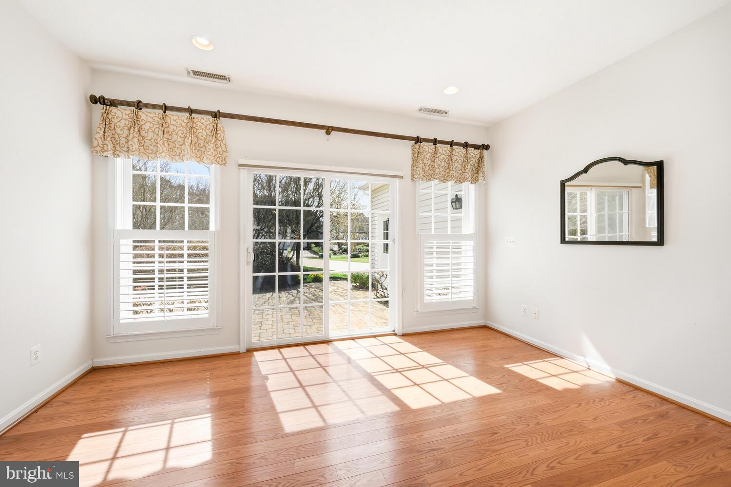 EASTON CLUB EAST - Residential