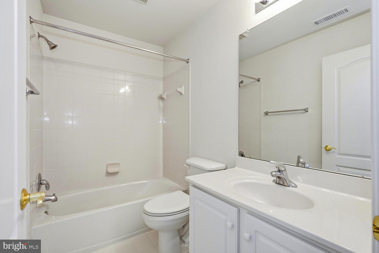 EASTON CLUB EAST - Residential