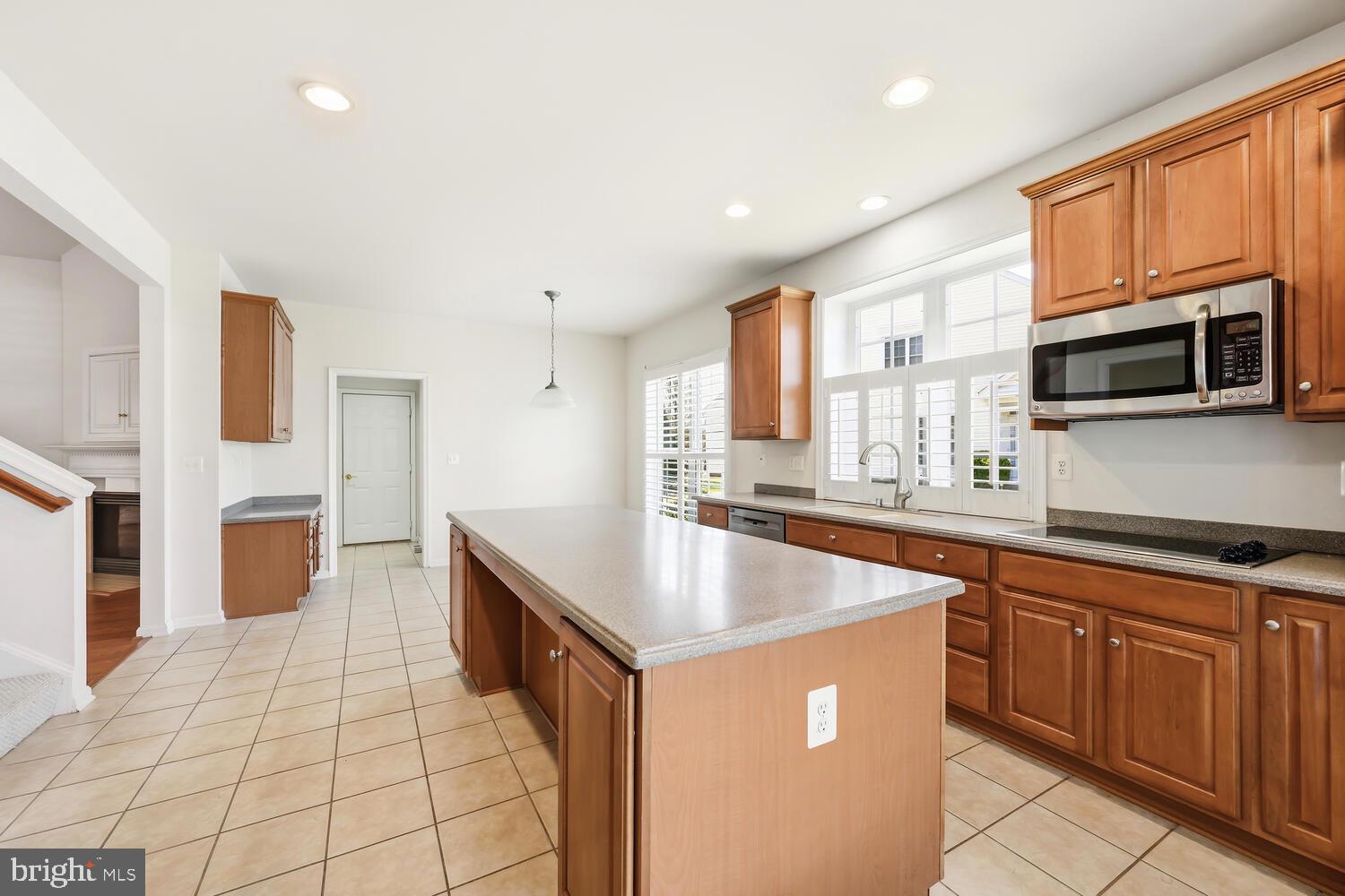 EASTON CLUB EAST - Residential