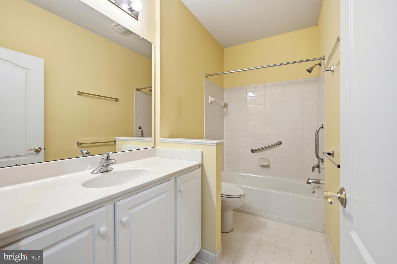 EASTON CLUB EAST - Residential