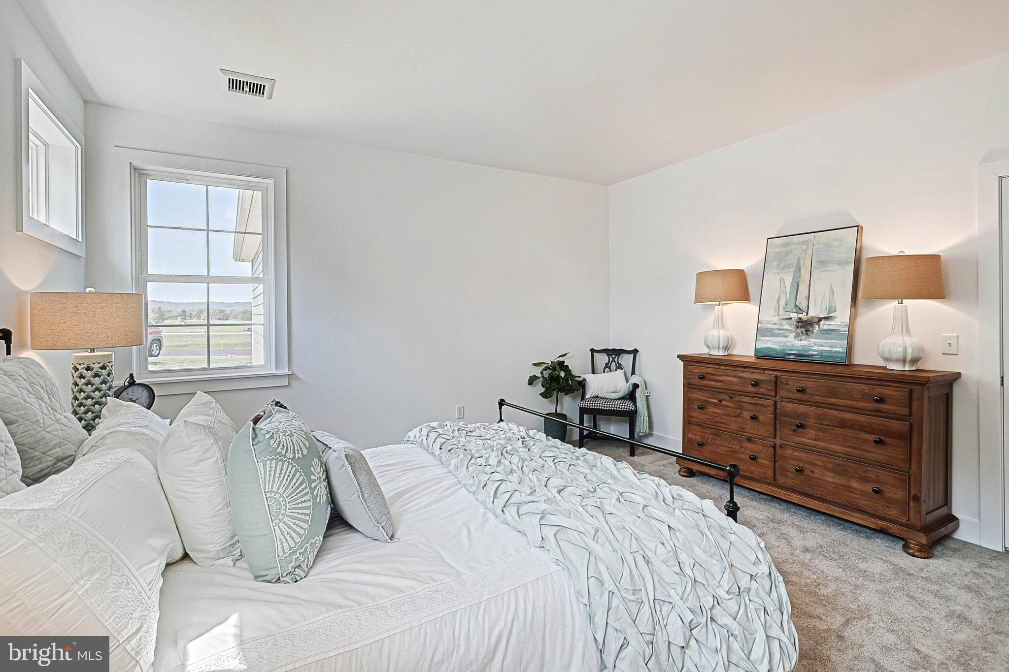 HOME TOWNE SQUARE - Residential