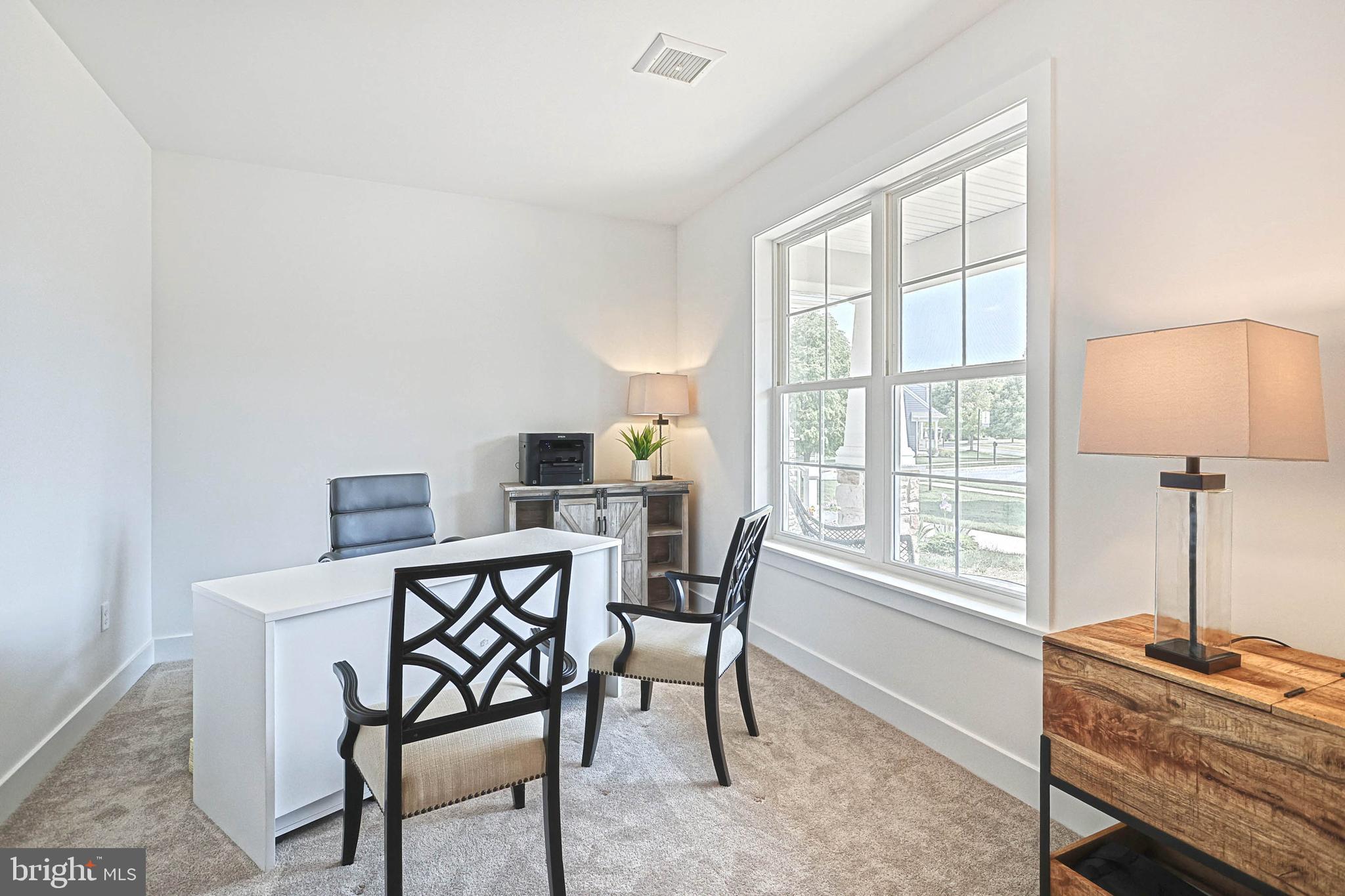 HOME TOWNE SQUARE - Residential